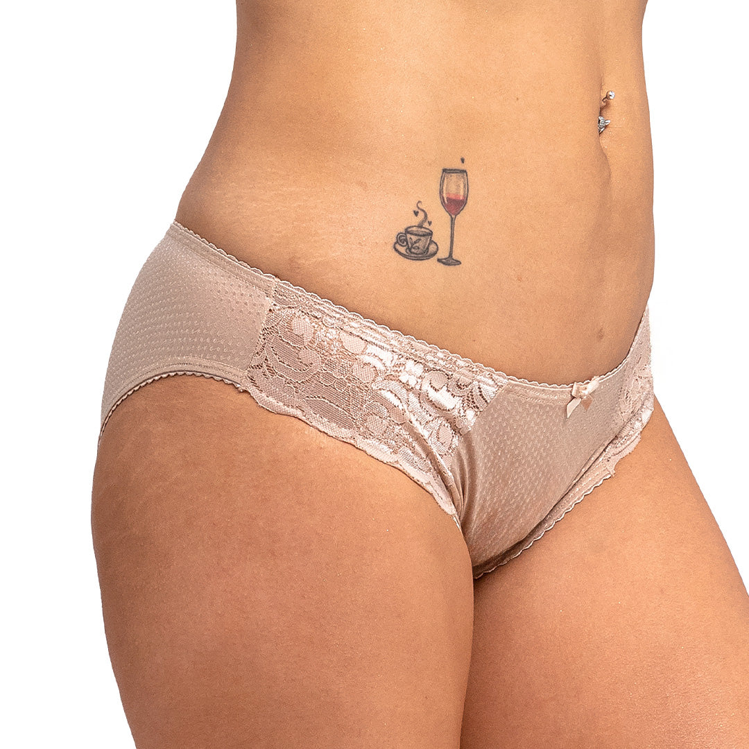 Panty básica con detalles de encaje moka 7535 Carnival