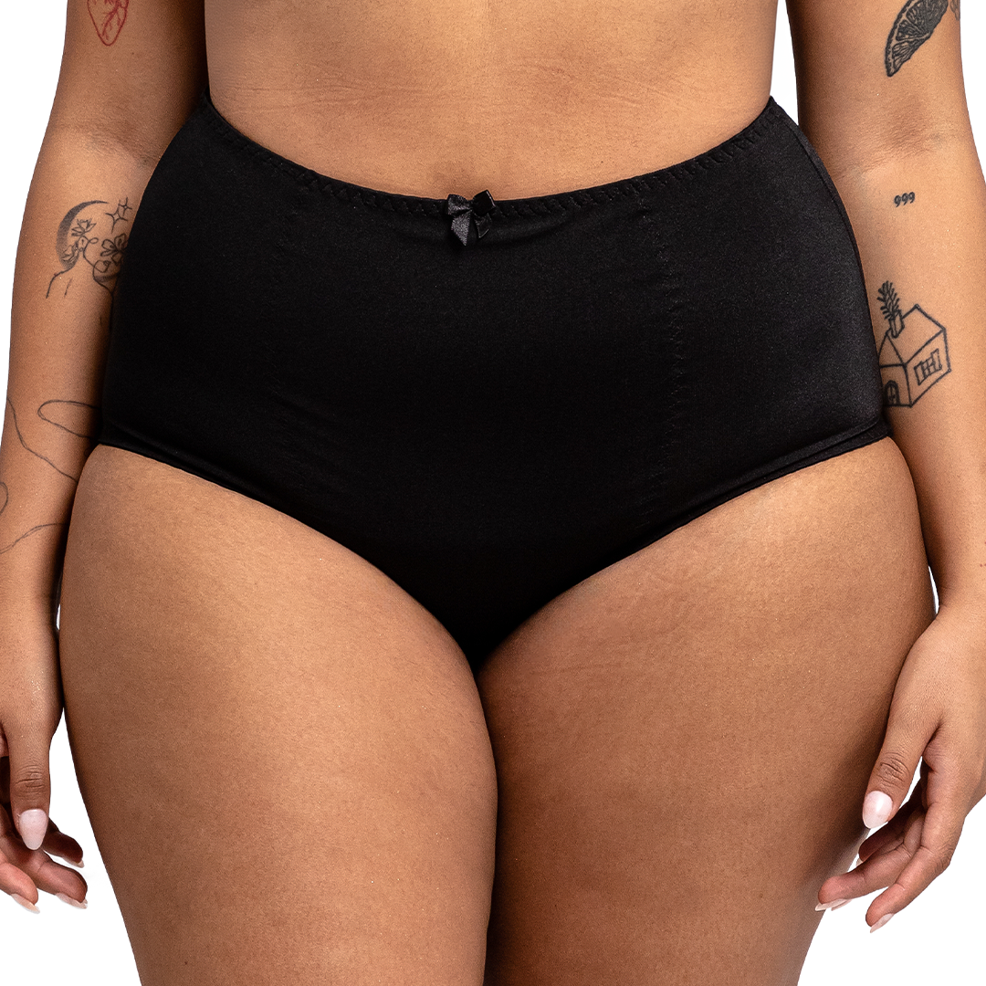 Panty básica con control abdominal  negro 8842 Carnival.